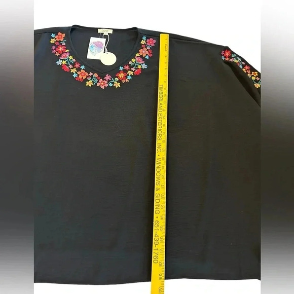 ODDY Women’s Black & Embroidered Poncho Size 2XL New with tags - Picture 10 of 12